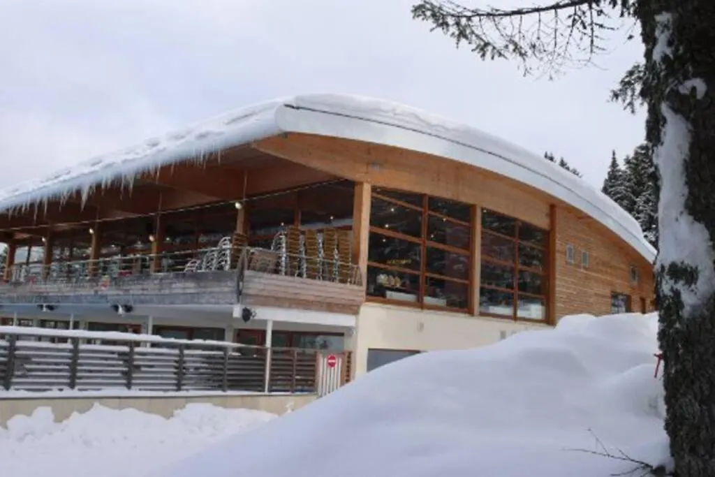 Appartement Au Pied Des Pistes, 2-4 Personnes :-) Chamrousse 0*,  Francia
